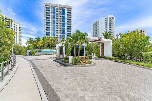 Singer Island, FL 33404,5000 N Ocean DR 1003