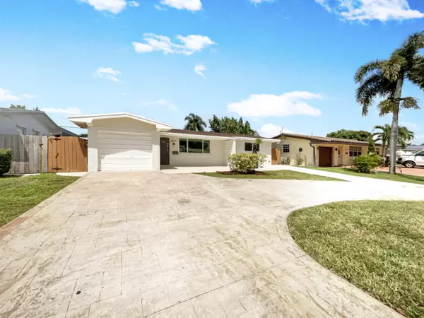 8651 NW 16th ST, Pembroke Pines, FL 33024