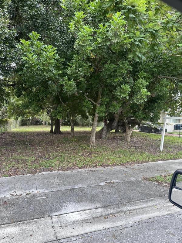 Fort Pierce, FL 34950,1708 N 15th N ST