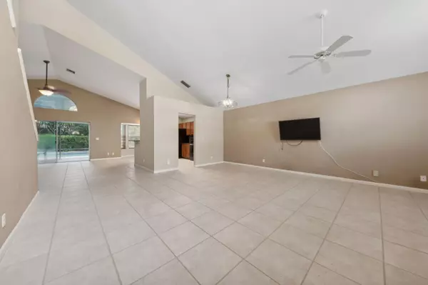 Wellington, FL 33414,15230 Oak Chase CT