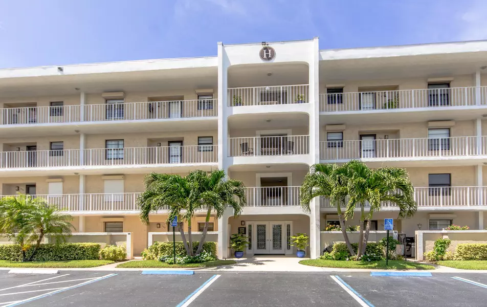 300 N A1a 302h H302, Jupiter, FL 33477