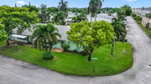 Boynton Beach, FL 33435,3250 Park LN B