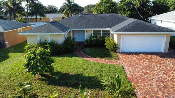 2826 Floral RD, Lake Worth, FL 33462