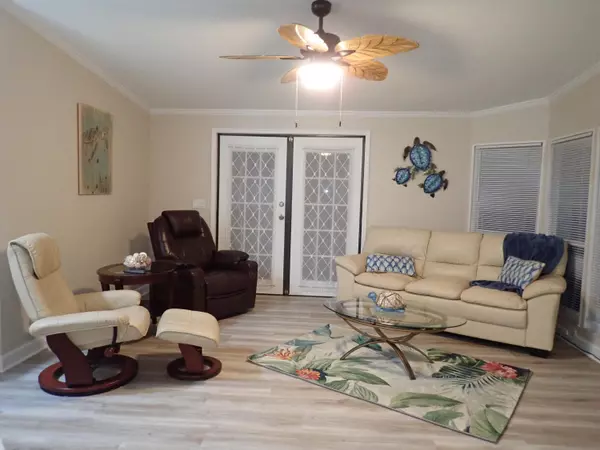 Port Saint Lucie, FL 34952,8519 Redbay CT