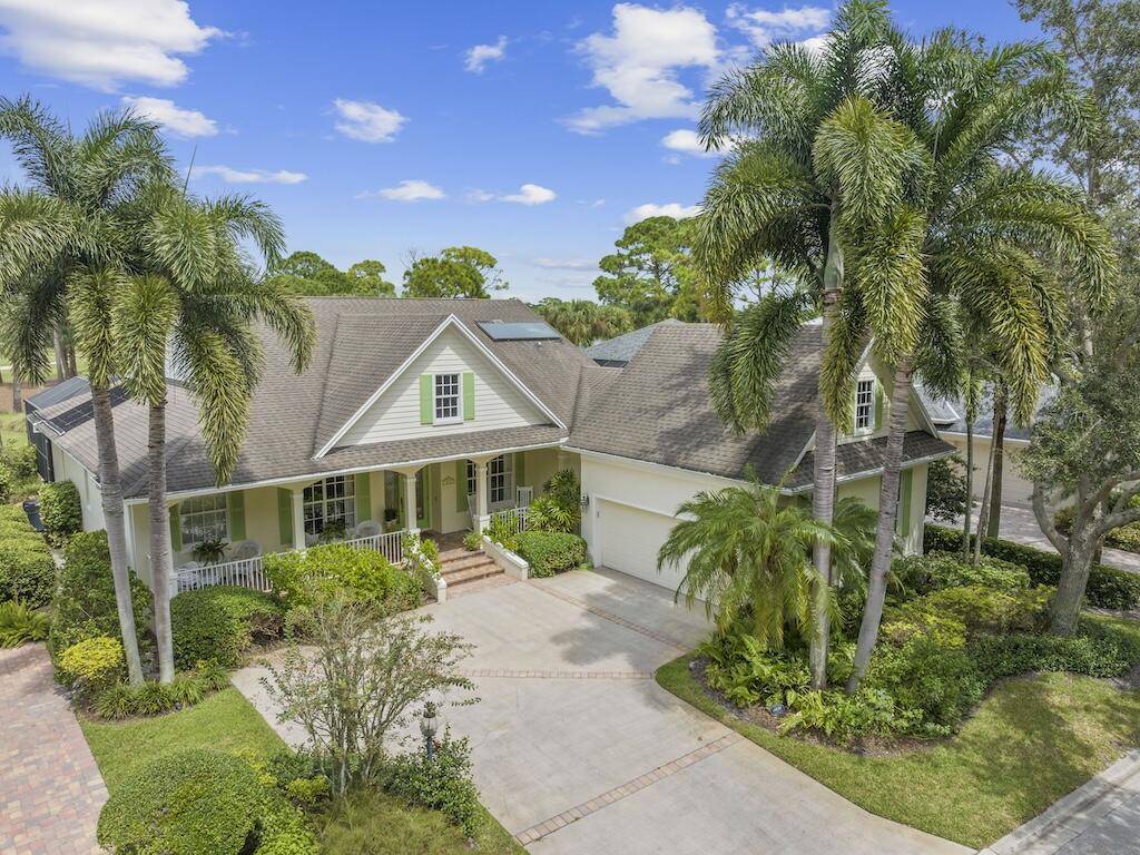 Vero Beach, FL 32962,898 SW Carolina CIR