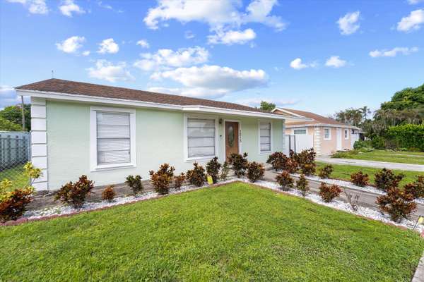 1213 Sunrise RD,  West Palm Beach,  FL 33406