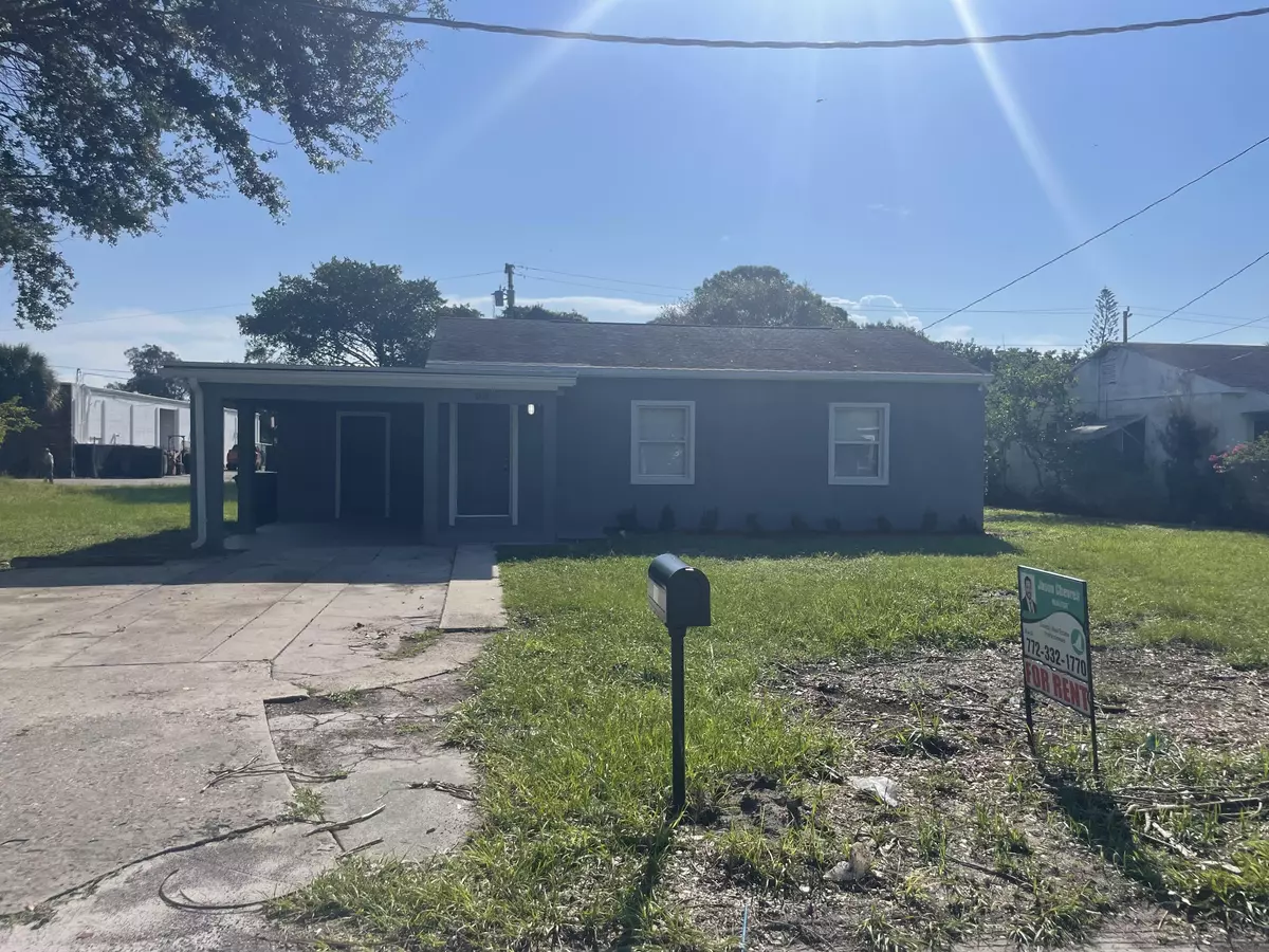 Fort Pierce, FL 34950,106 S 20th ST