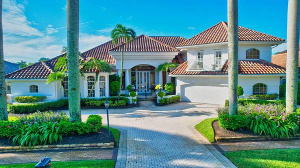 6920 Lions Head LN, Boca Raton, FL 33496