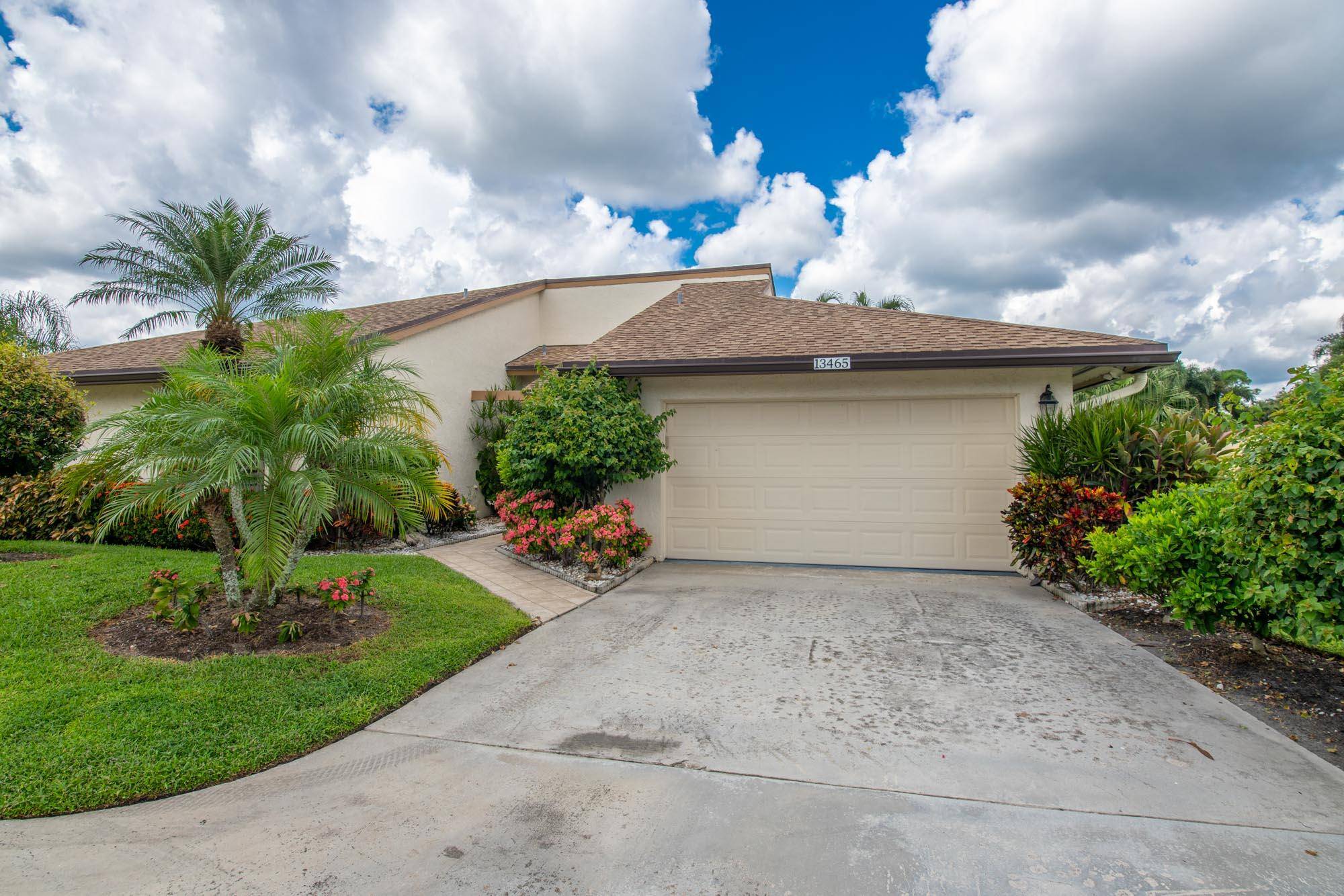 Palm Beach Gardens, FL 33418,13465 Crosspointe DR