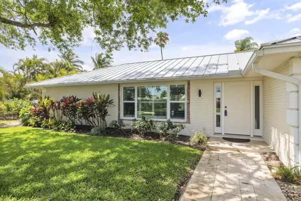 Tequesta, FL 33469,83 W Fairview