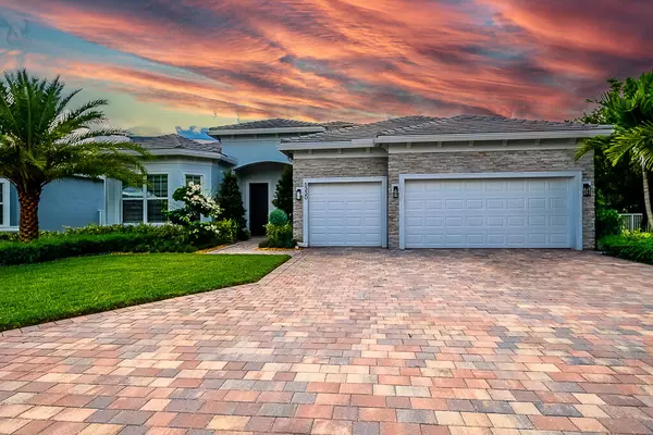 Lake Worth, FL 33467,5330 Yellow Water Lily CT