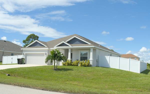 Port Saint Lucie, FL 34953,3974 SW Halcomb ST