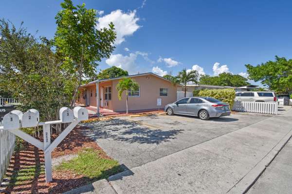 1217 S N ST 1, Lake Worth, FL 33460