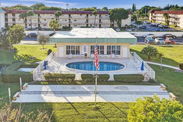 808 SE 7th ST 305, Deerfield Beach, FL 33441