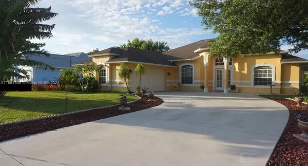 544 SE Nome DR, Port Saint Lucie, FL 34984