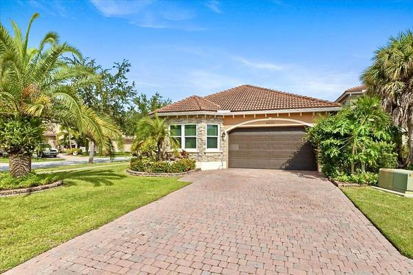 2400 NW Del Corso CT, Port Saint Lucie, FL 34986