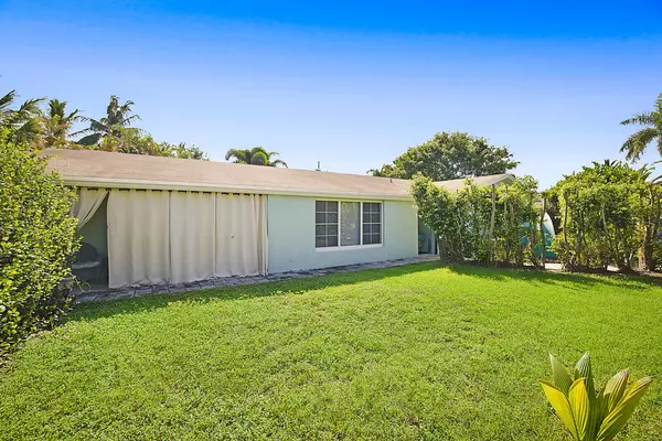 Tequesta, FL 33469,391 W Riverside DR