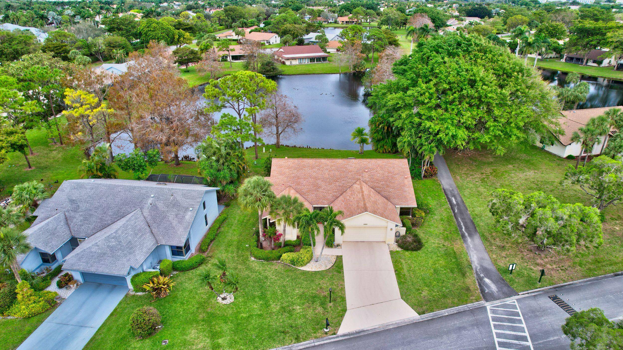 5657 Willow Creek LN, Delray Beach, FL 33484