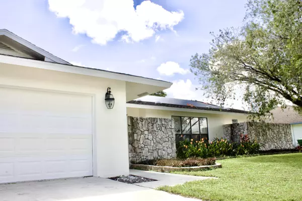 Wellington, FL 33414,1008 Summerwood CIR