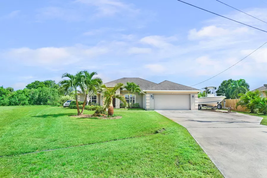 4299 SW Mccrory ST, Port Saint Lucie, FL 34953