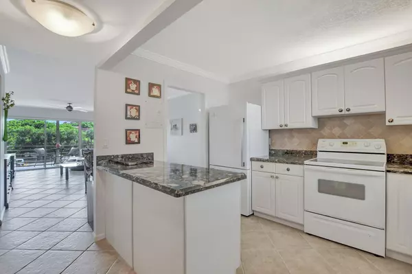 773 Jeffery ST 304,  Boca Raton,  FL 33487