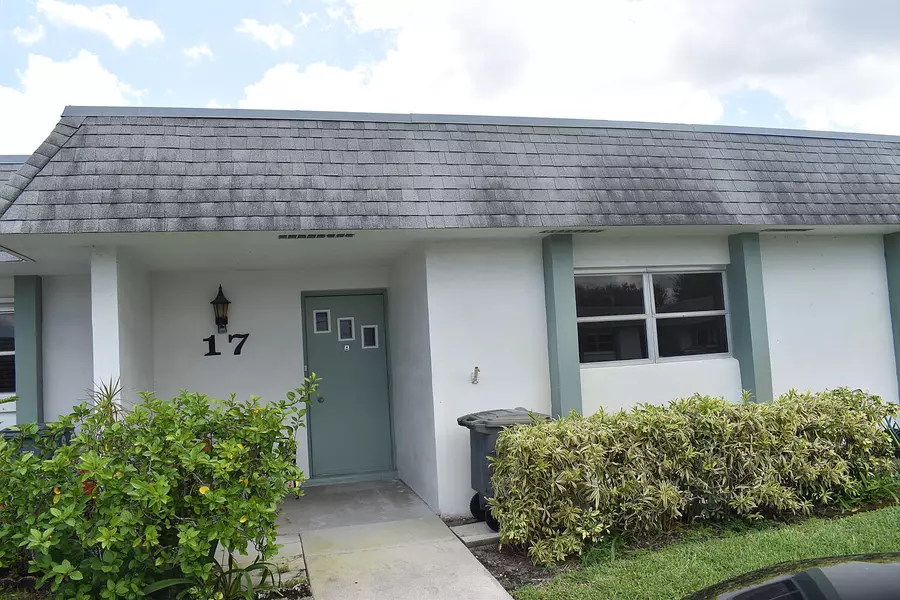 2638 E Gately DR 17, West Palm Beach, FL 33415