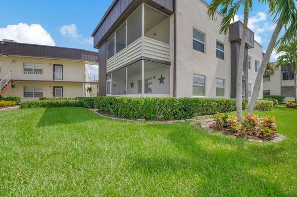 443 Burgundy J, Delray Beach, FL 33484