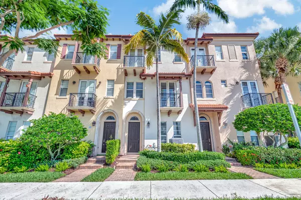 32 Via Floresta DR, Boca Raton, FL 33487