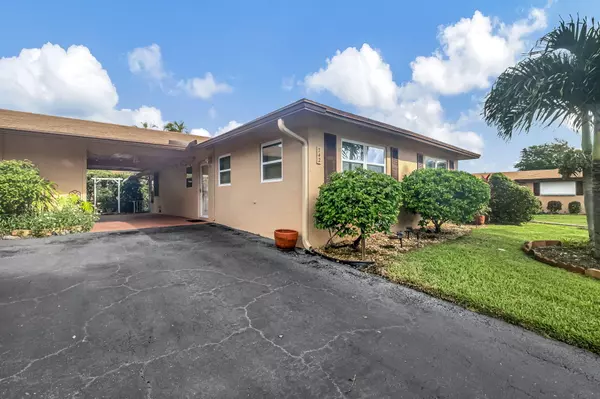 Delray Beach, FL 33445,742 Whippoorwill LN