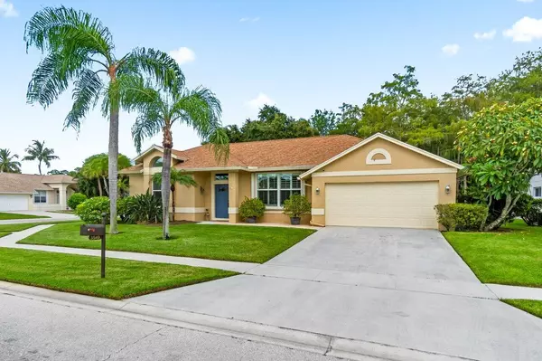 Lake Worth, FL 33467,3540 Cypress Wood CT