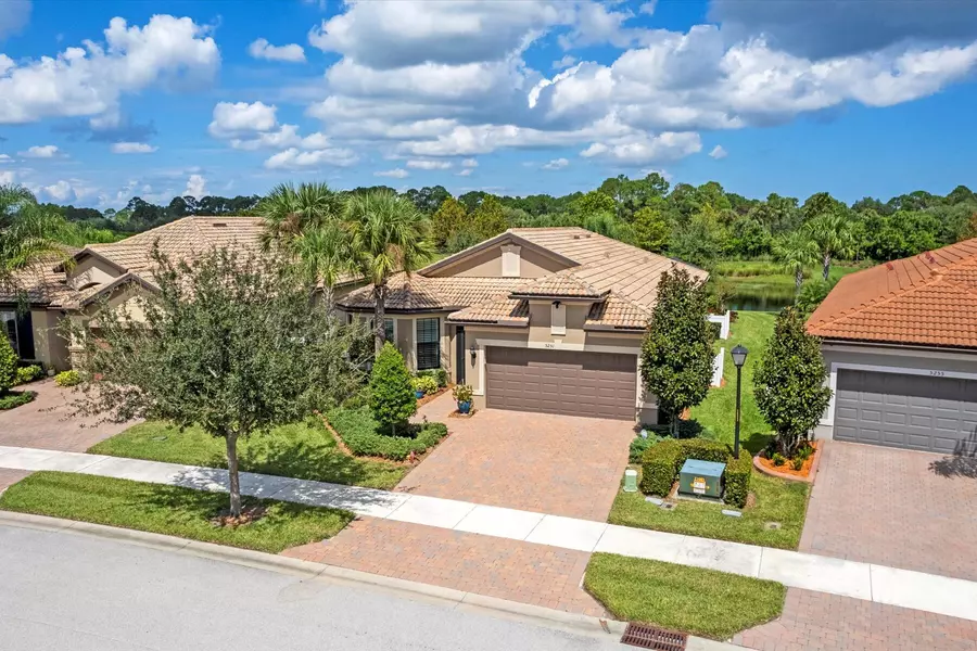 5251 Turtle Creek CIR, Vero Beach, FL 32967