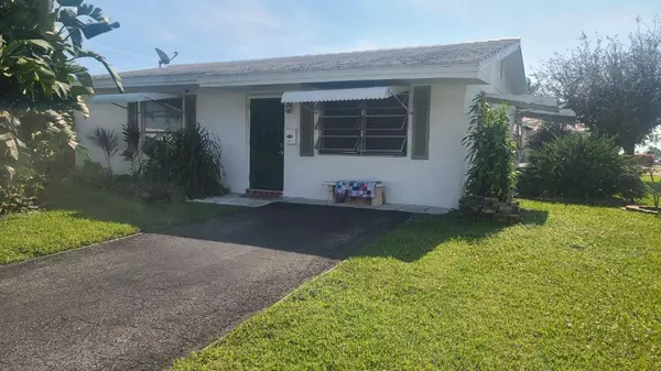 814 W Ocean DR, Boynton Beach, FL 33426