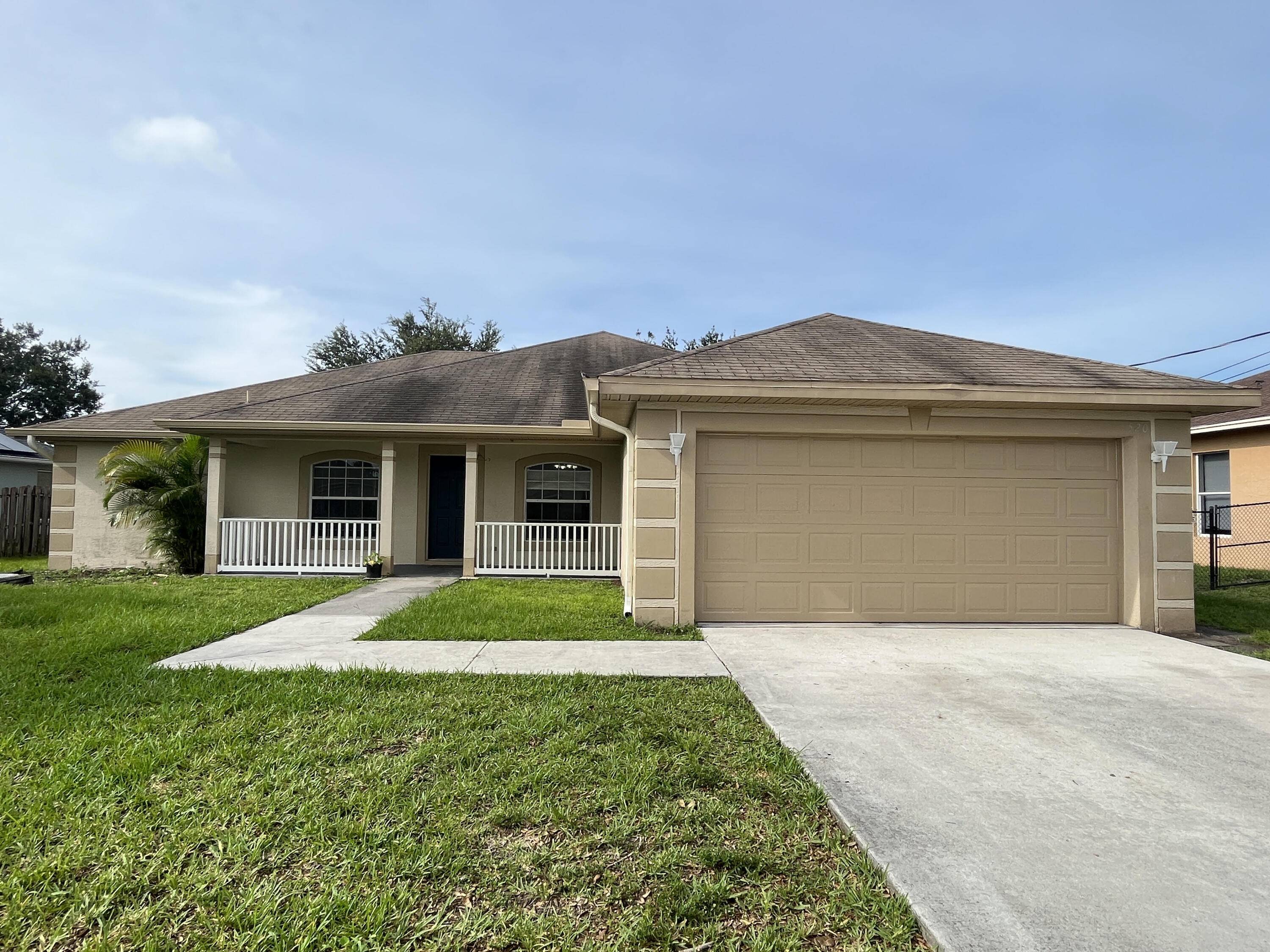 520 SW Dagget AVE, Port Saint Lucie, FL 34953