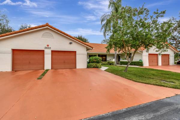 5669 Caruso CT 102, Boynton Beach, FL 33437