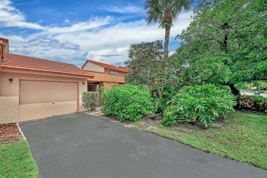 5383 Stonybrook DR, Boynton Beach, FL 33437