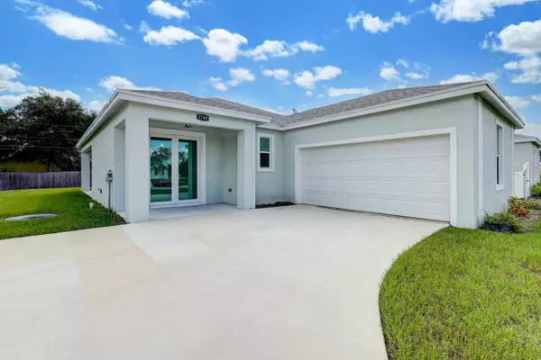1749 SW California BLVD, Port Saint Lucie, FL 34953