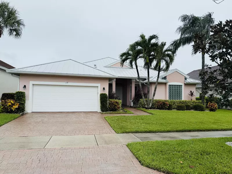 137 NW Magnolia Lakes BLVD, Port Saint Lucie, FL 34986