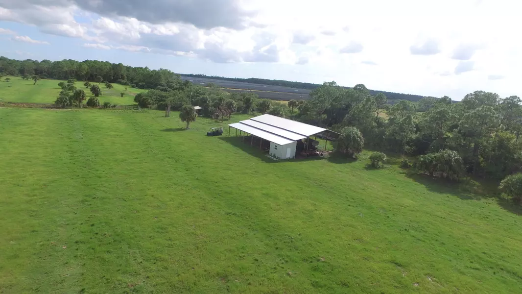 21041 Glades Cut Off RD, Port Saint Lucie, FL 34987