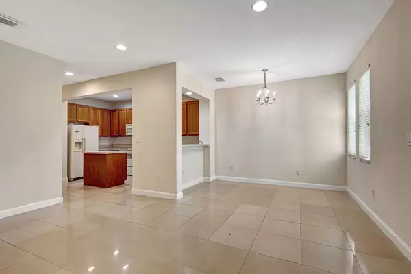 West Palm Beach, FL 33401,975 Millbrae CT 4