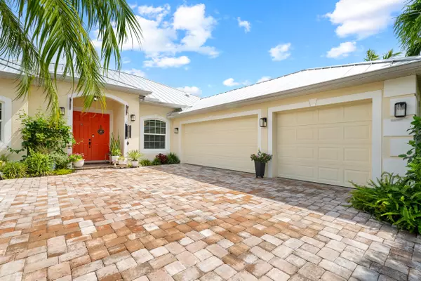 Jensen Beach, FL 34957,453 NW Sunflower PL