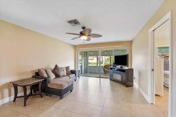 Delray Beach, FL 33445,824 Meadowlark LN