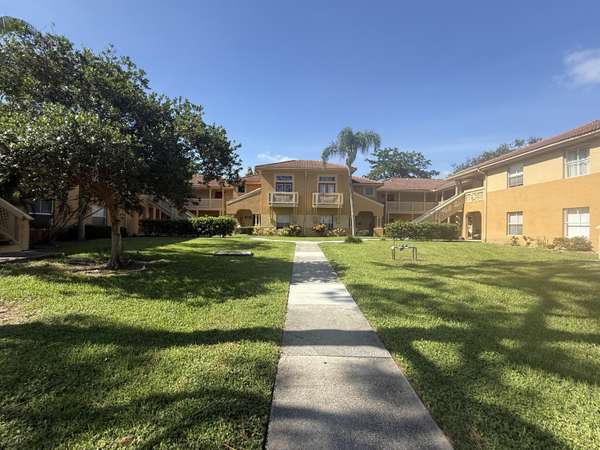 4807 Via Palm LKS 1516, West Palm Beach, FL 33417