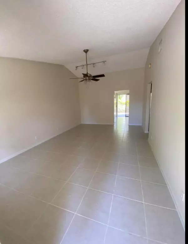 West Palm Beach, FL 33417,2414 Ceceile 1 AVE 2