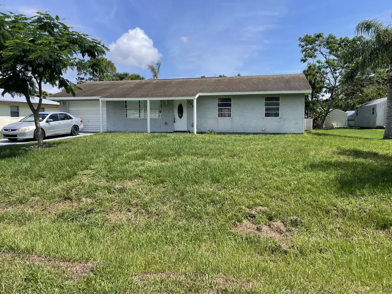 8602 Lakeland BLVD, Fort Pierce, FL 34951