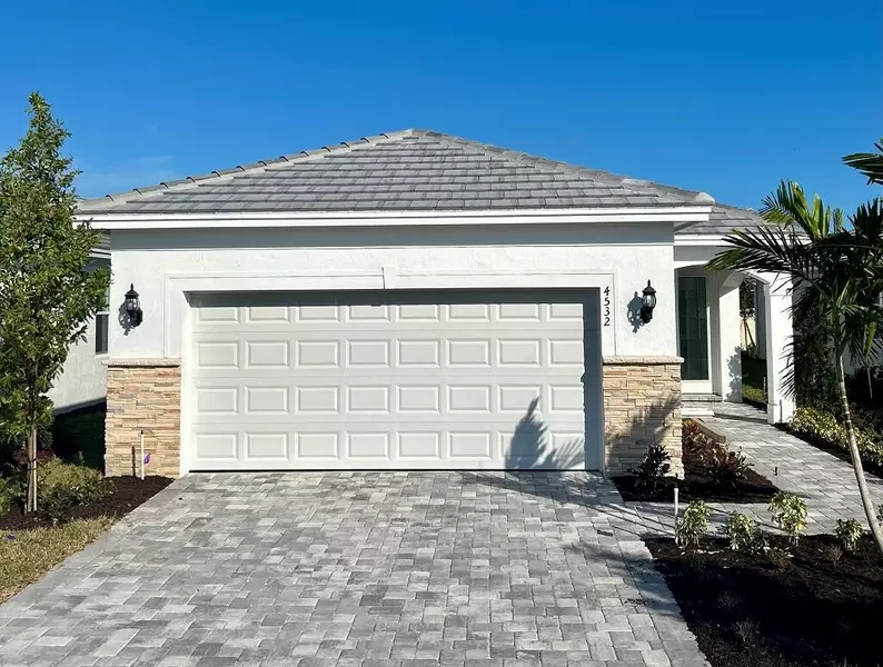 4532 Jolly Roger MNR, Vero Beach, FL 32967