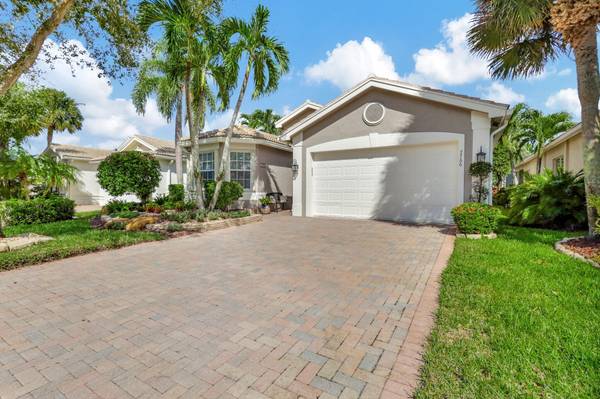 7766 Ocean Sunset DR, Lake Worth, FL 33467