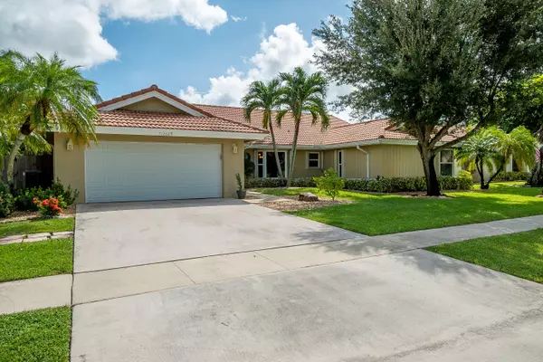 11264 Island Lakes LN, Boca Raton, FL 33498