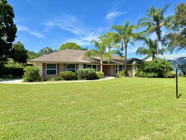 6147 Woodlake RD, Jupiter, FL 33458