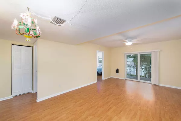Jupiter, FL 33469,18081 SE Country Club DR 126