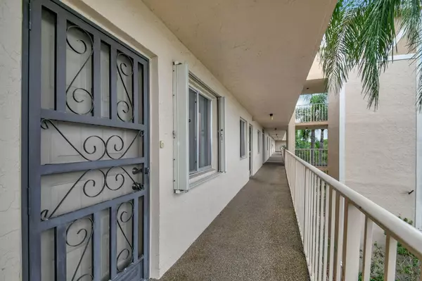 14307 Bedford DR 303, Delray Beach, FL 33446